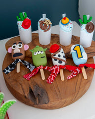 Cakesicles