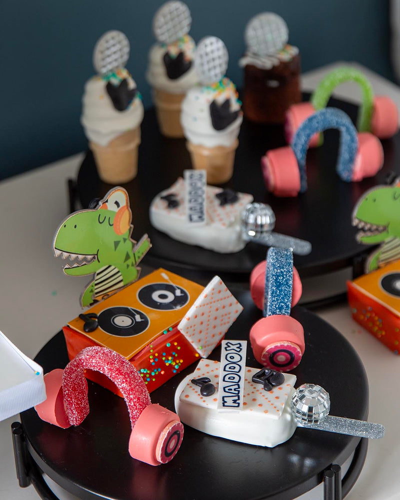 Dancing Dino's