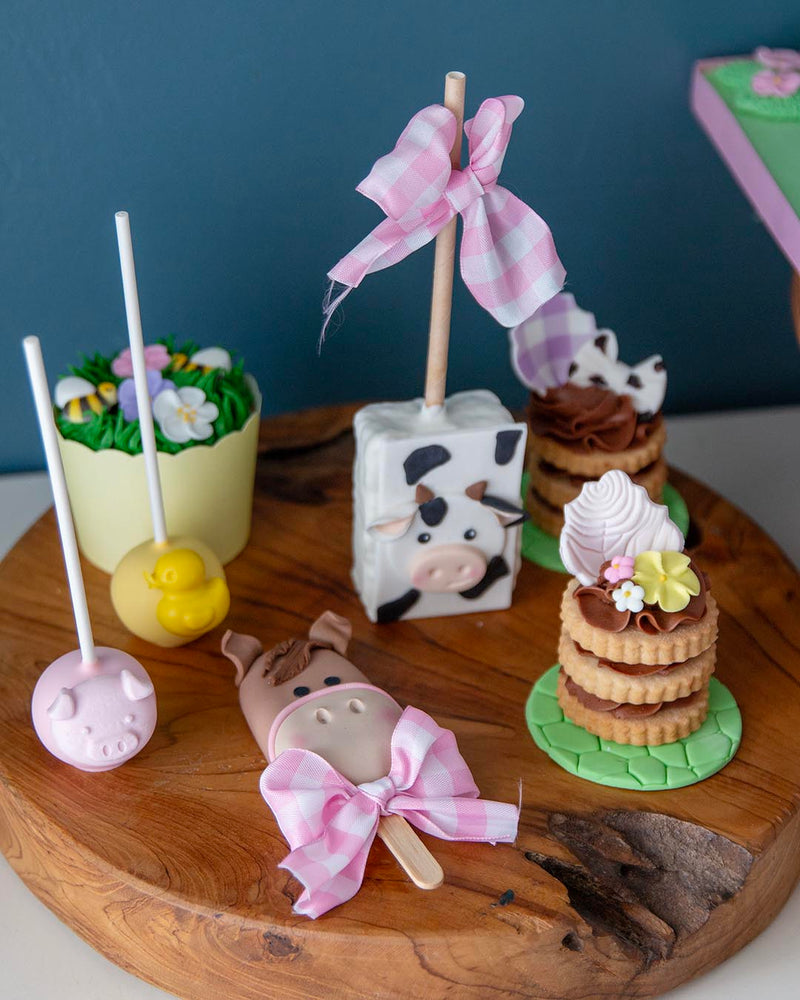 Barnyard Sweets Barnyard Bliss | Elegant Temptations Bakery