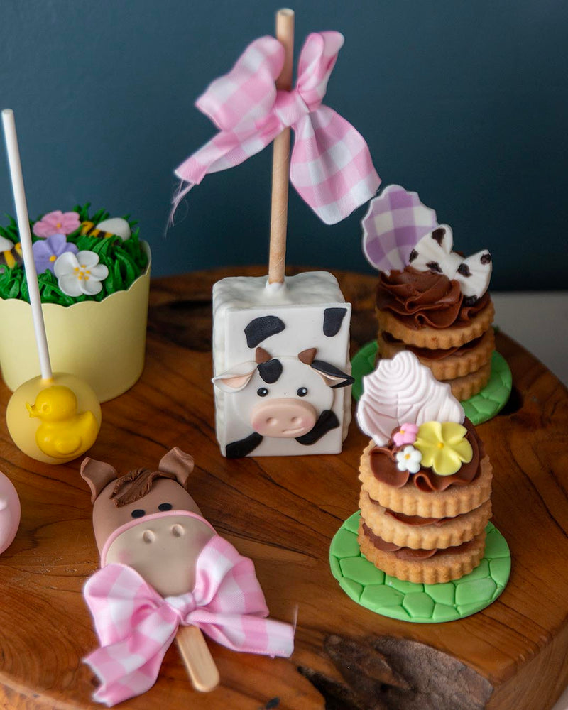 Barnyard Sweets Barnyard Bliss | Elegant Temptations Bakery