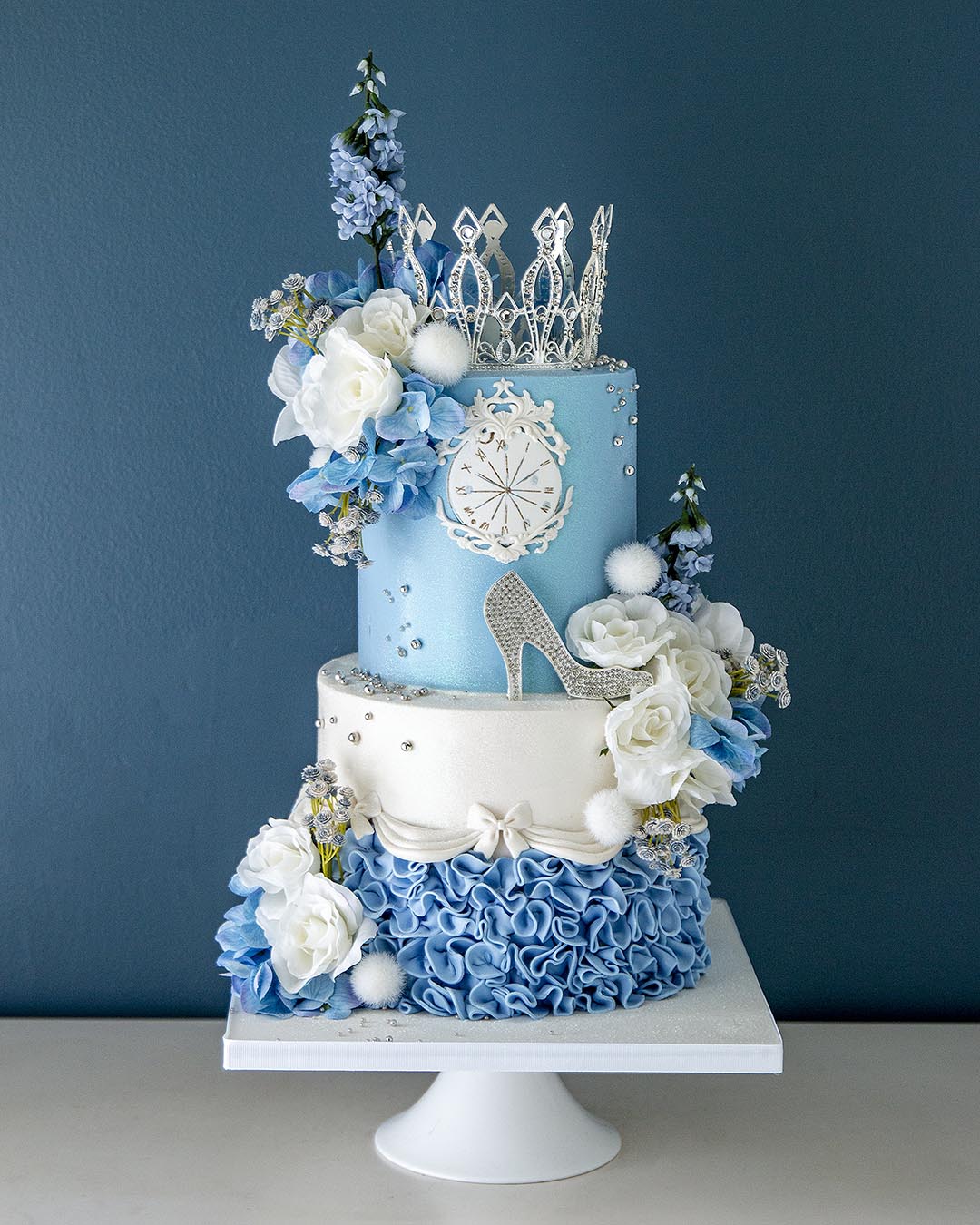 princess dress cake Princesses Cake